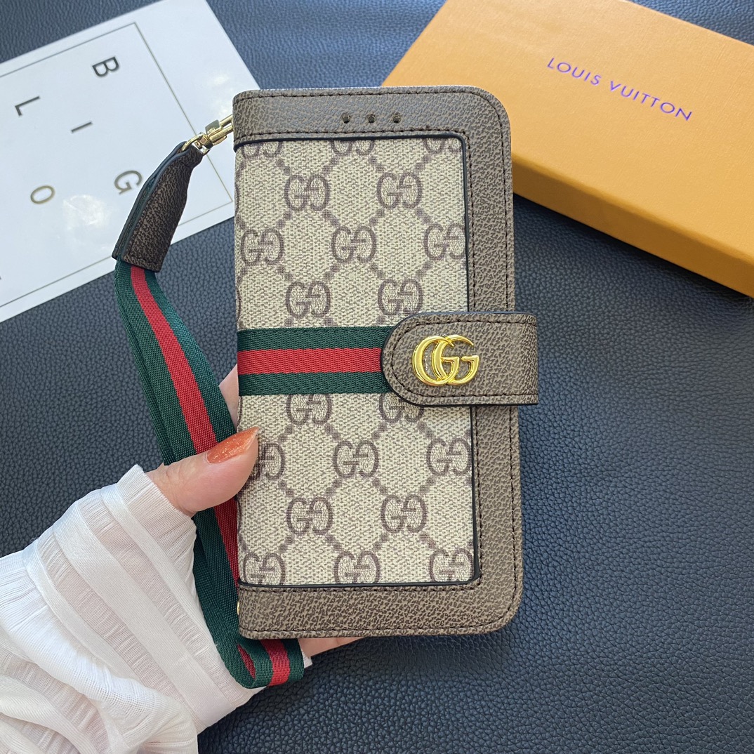 GUCCIフリップフォンケース zm