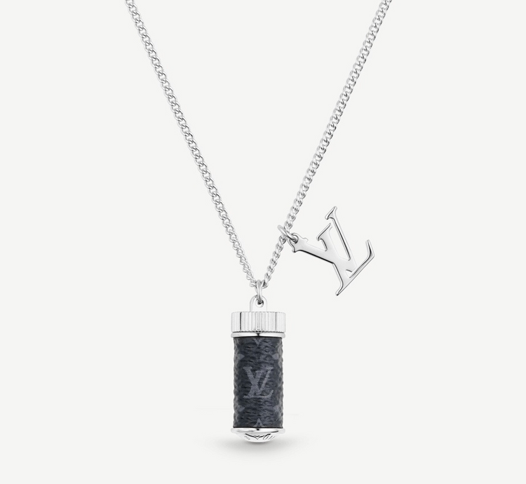 Louis Vuitton（ルイヴィトン）MONOGRAM ECLIPSE ネックレス