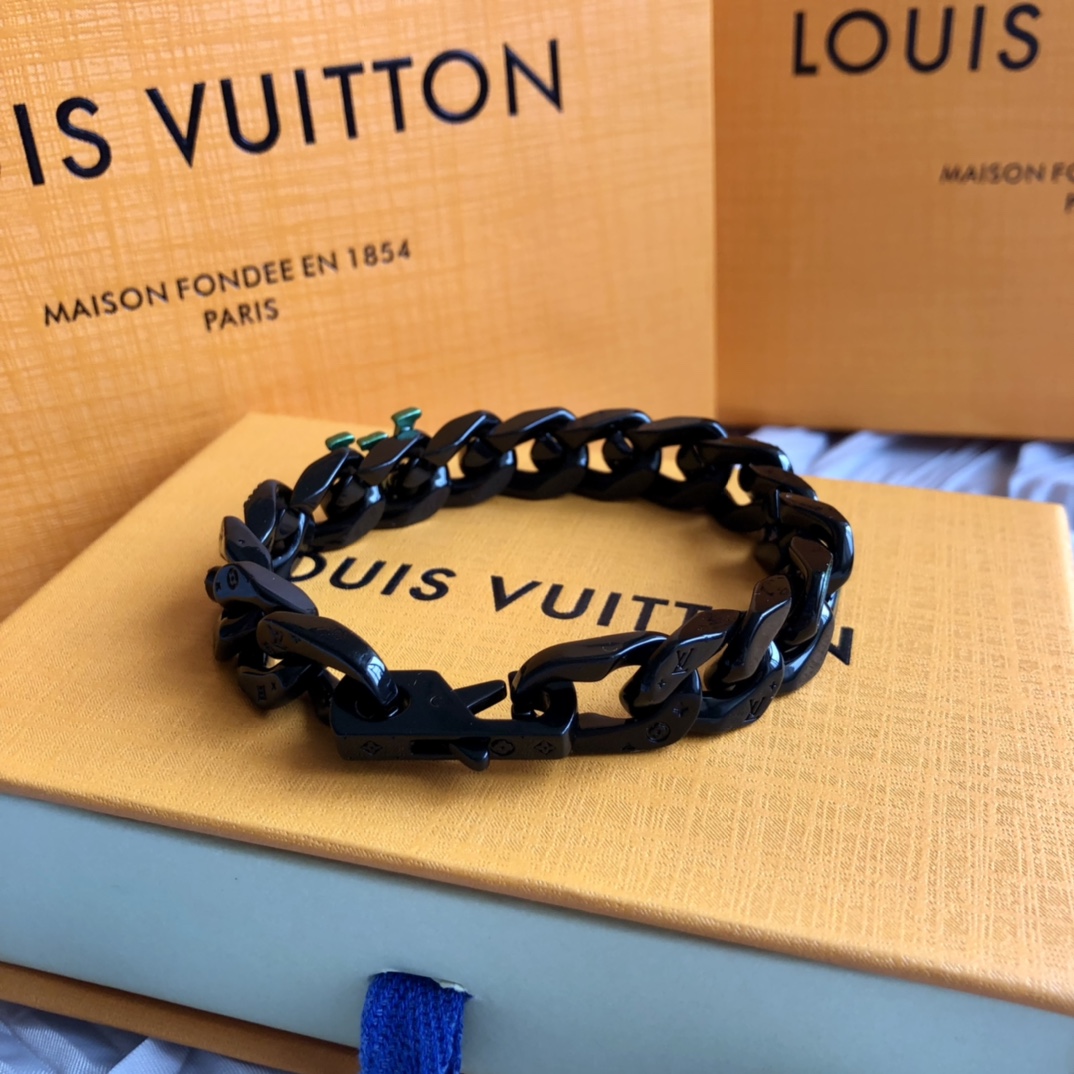 LOUIS VUITTON（ルイヴィトン）2054チェーンブレスレット