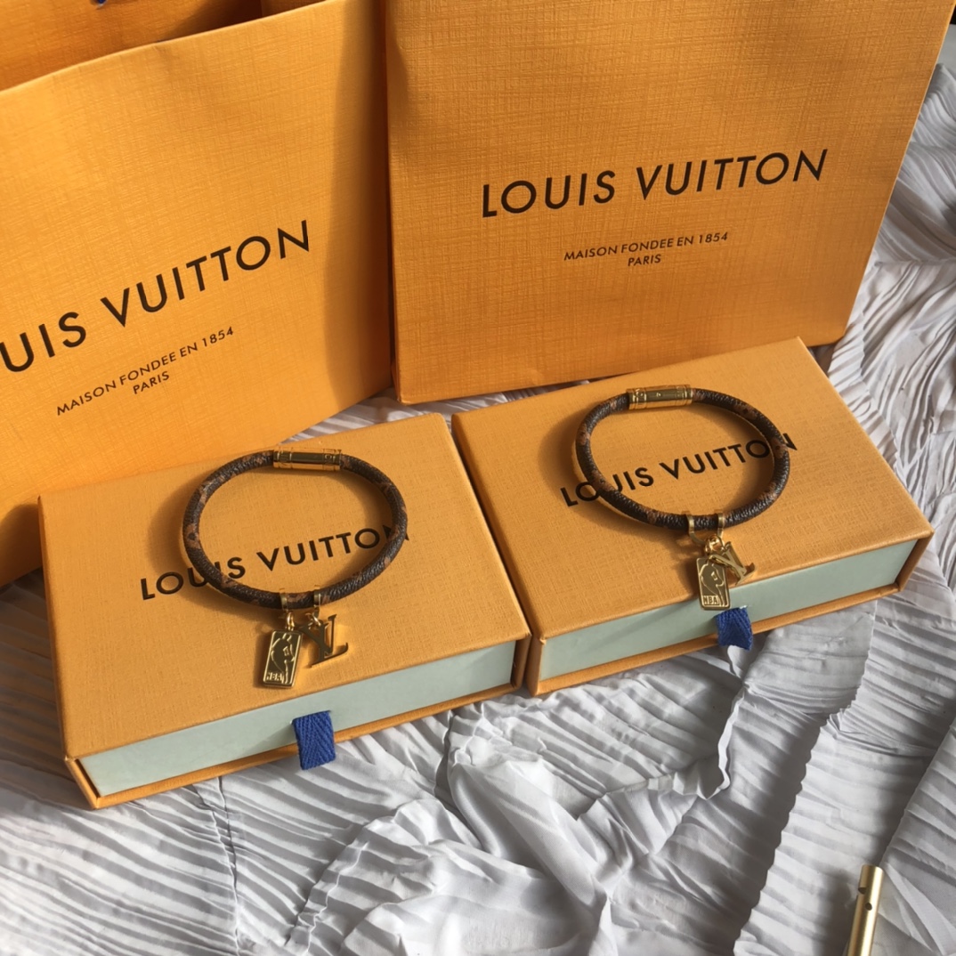 Louis Vuitton（ルイヴィトン）ブレスレット LV&NBA
