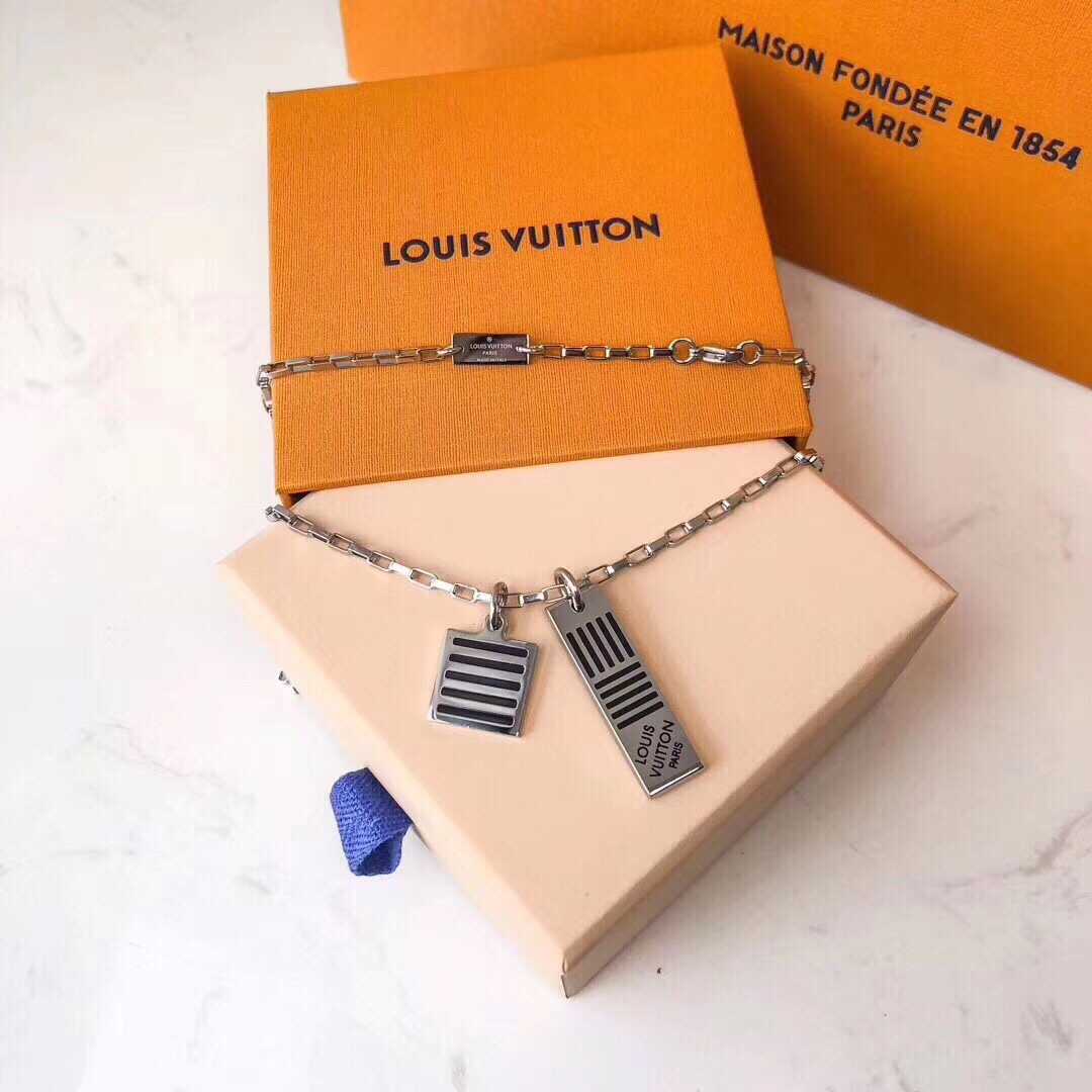 LOUIS VUITTON（ルイヴィトン）DAMIER BLACK ネックレス M62490