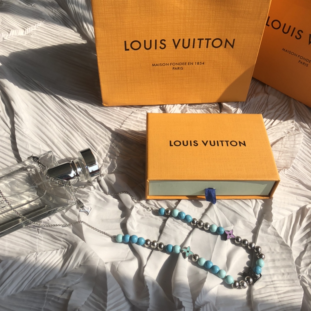 Louis Vuitton（ルイヴィトン）コリエ?LVビーズ