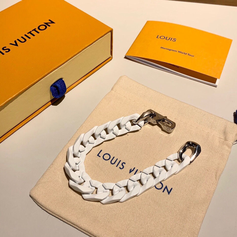 Louis Vuitton（ルイヴィトン） MONOGRAM CLOUDS ネックレス 50cm + ブレスレット 21cm