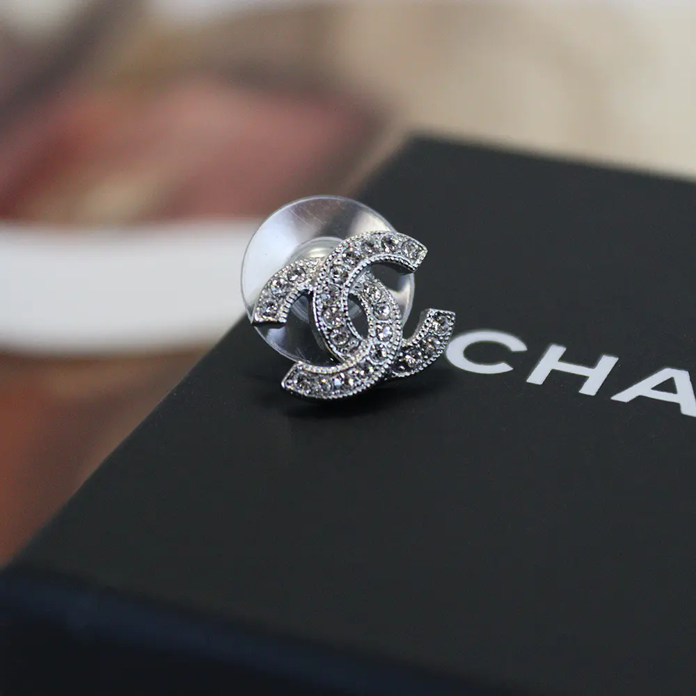 レア商品！chanel-シャネル-ピアス-cc-マーク-a88429-a95896