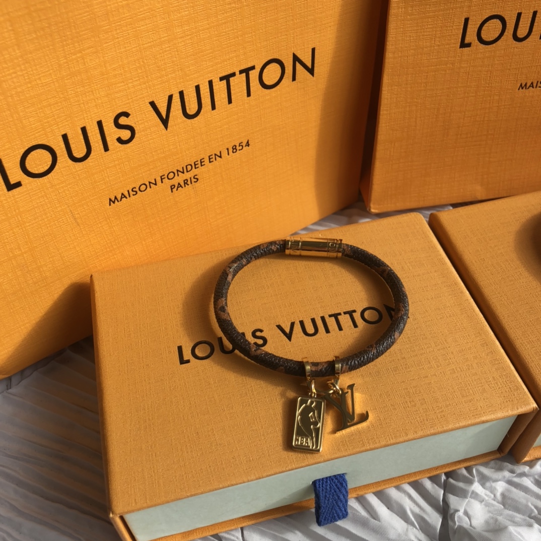 Louis Vuitton（ルイヴィトン）ブレスレット LV&NBA