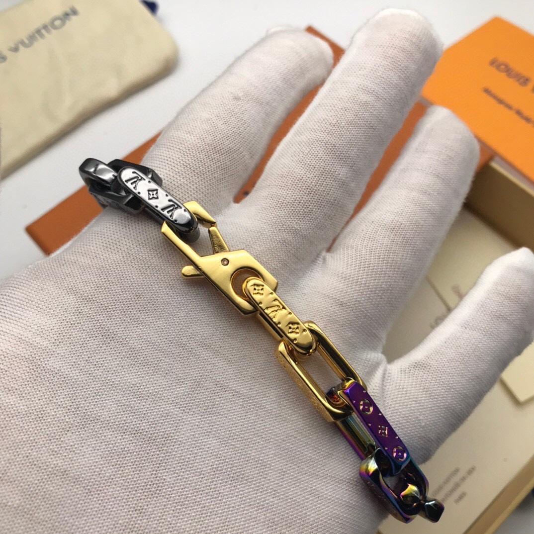 LOUIS VUITTON（ルイヴィトン） LV ブレスレット