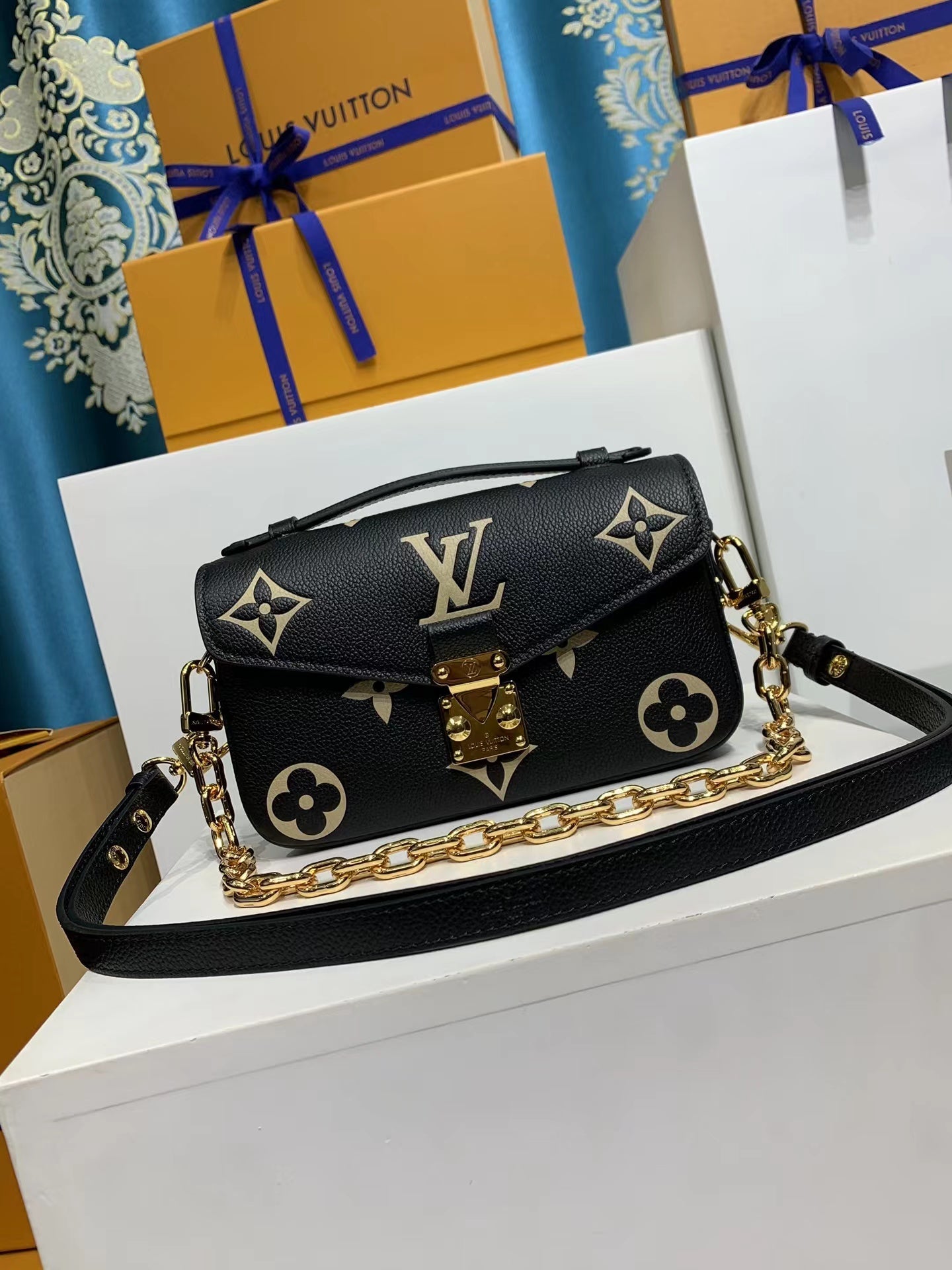 新作 人気【LOUIS VUITTON】メティス イースト ウエスト ポーチ M46596