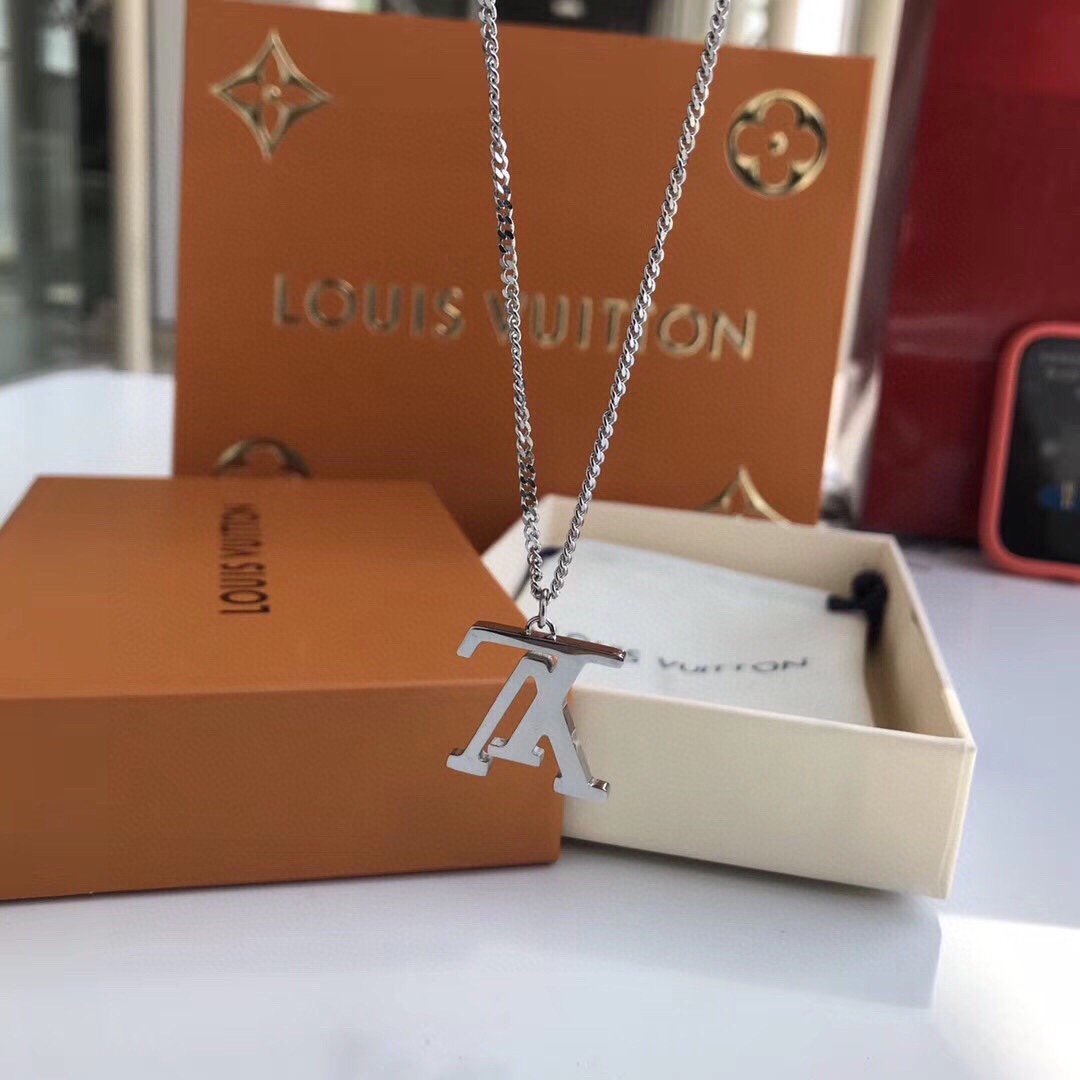 LOUIS VUITTON（ルイヴィトン）LV ネックレス