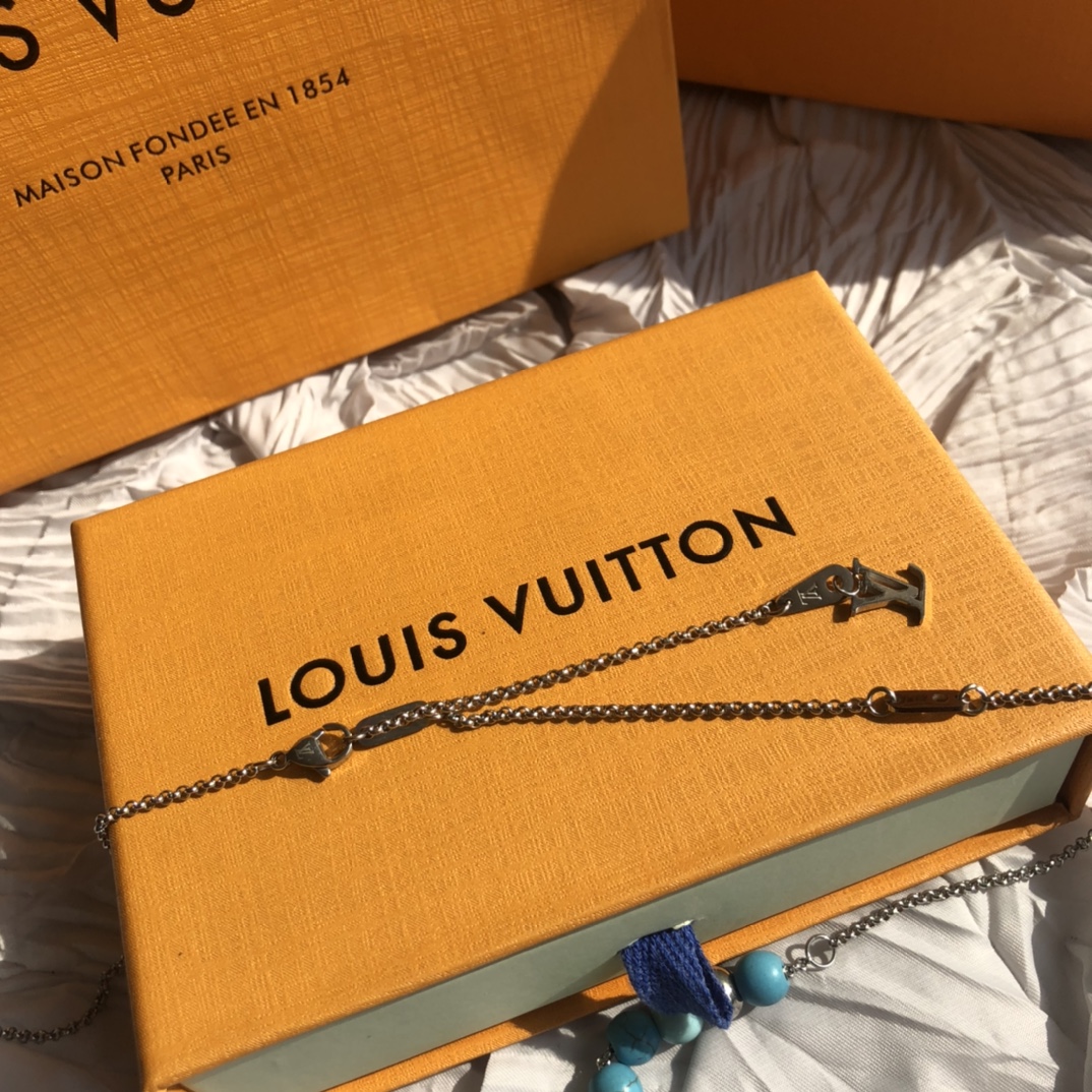Louis Vuitton（ルイヴィトン）コリエ?LVビーズ