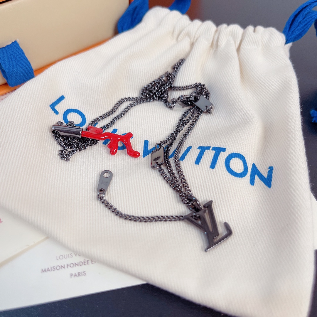 Louis Vuitton（ルイヴィトン）ペンダントチェーンLVコーラル M68903