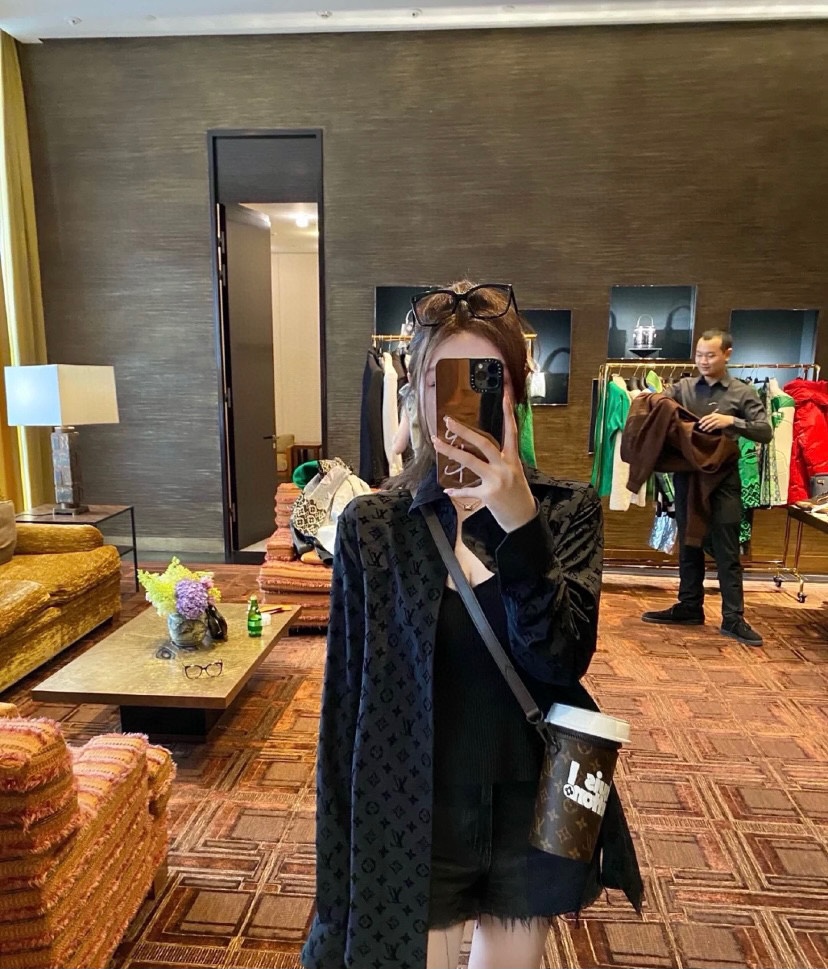 【Louis Vuitton 】（ルイヴィトン）【在庫あり】男女兼用、ご好評に付き再入荷！