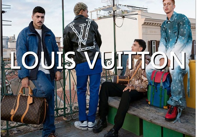 【ルイ?ヴィトン旗艦店】【今日注文なら、もう一つ無料サービス】Louis Vuitton 携帯電話ケース