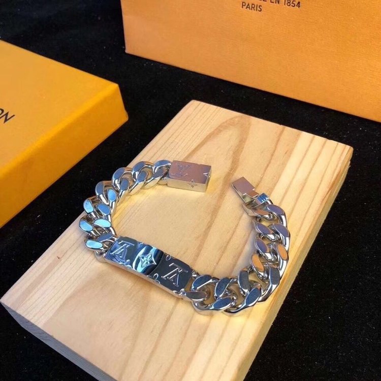 Louis Vuitton（ルイヴィトン） LV ブレスレット 21cm