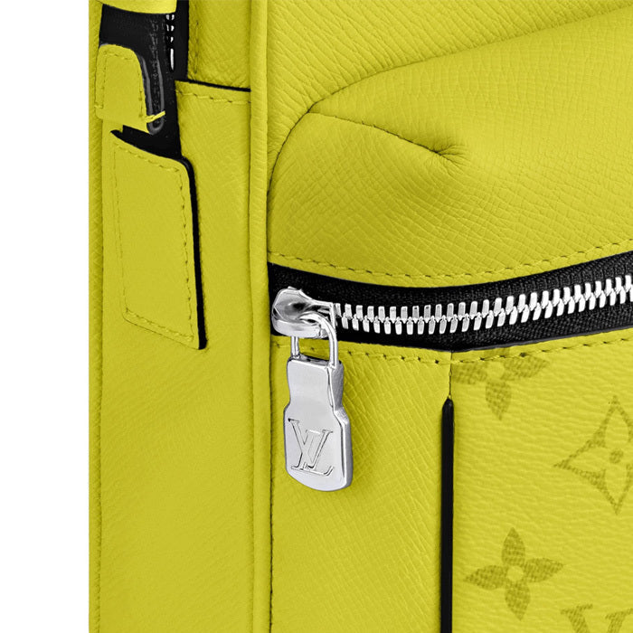 入手困難 LOUIS VUITTON アウトドア メッセンジャー PM 4色展開 M30243