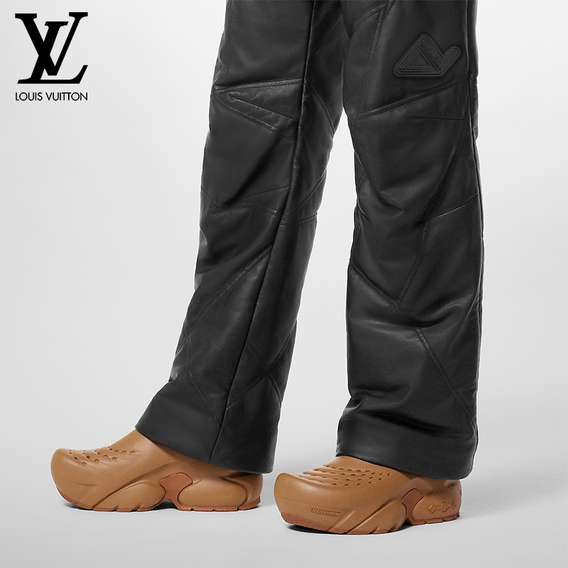 LOUIS VUITTON 新規人気サンダル