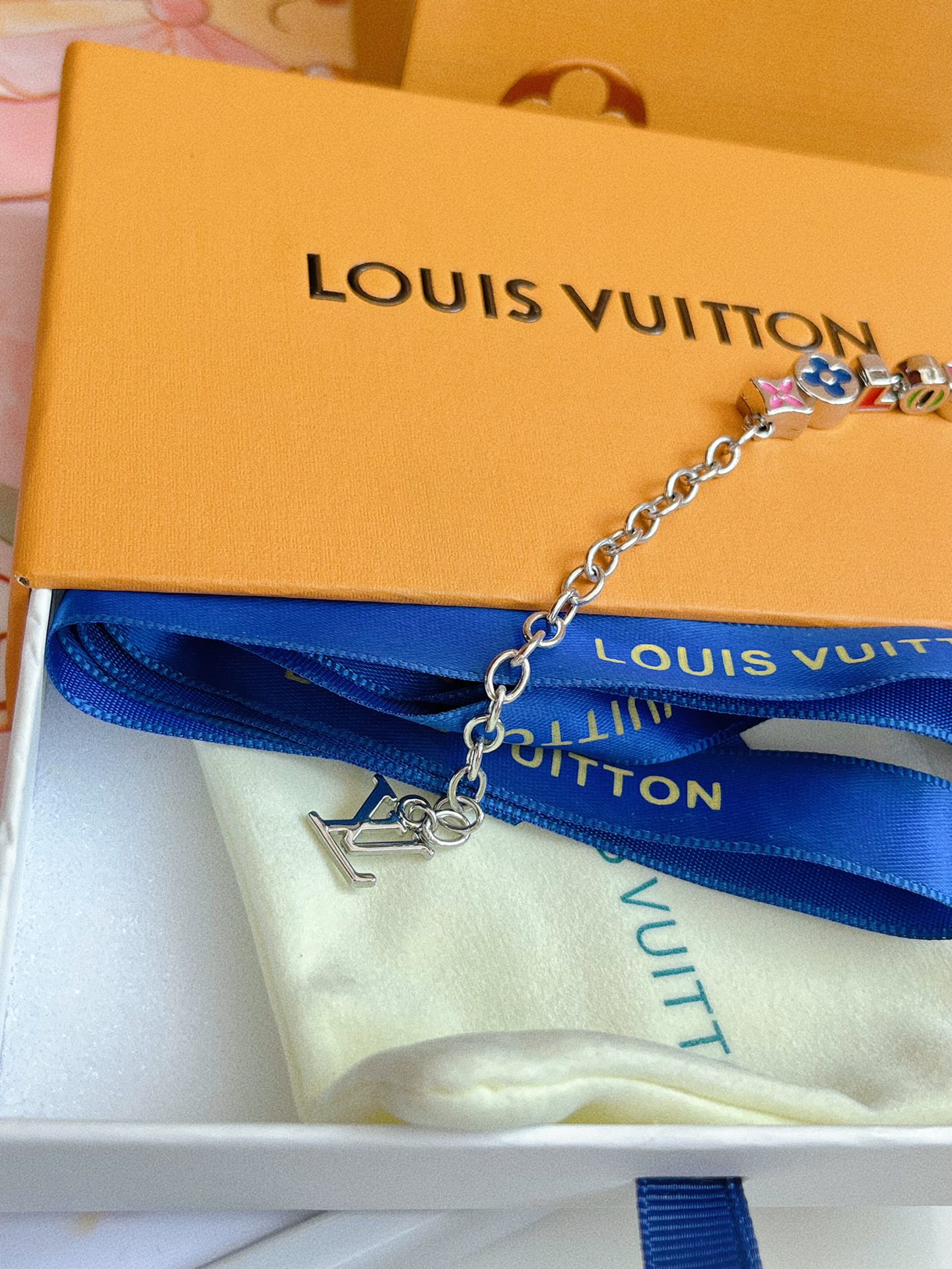 LOUIS VUITTON（ルイヴィトン）【22SS新作】ブラスレ?モノグラム パーティー MP3282