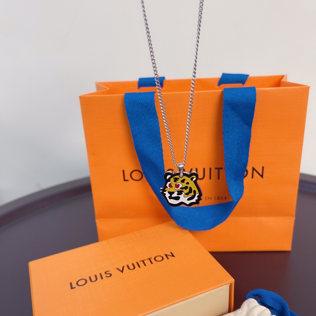 Louis Vuitton（ルイヴィトン）ペンダント?LVタイガー MP3231