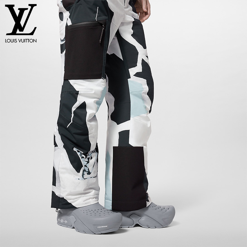 LOUIS VUITTON 新規人気サンダル