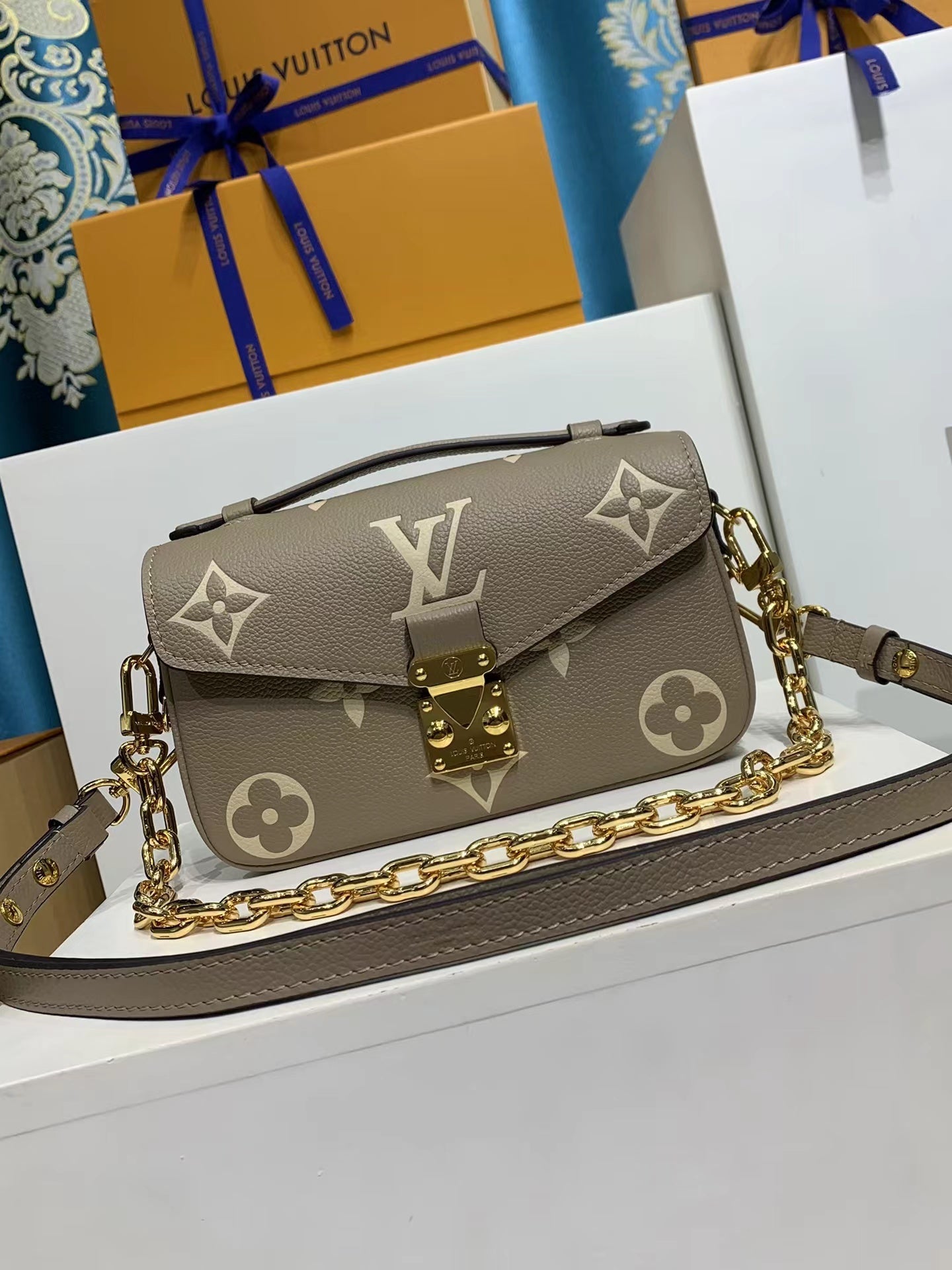 新作 人気【LOUIS VUITTON】メティス イースト ウエスト ポーチ M46596