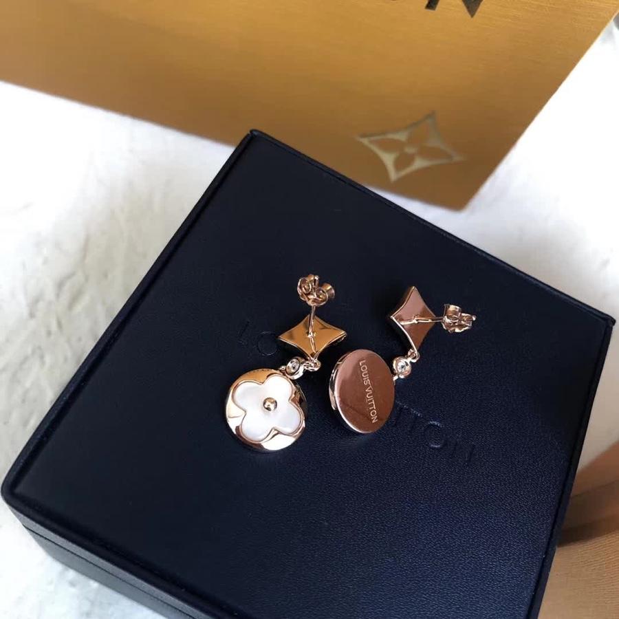 Louis Vuitton（ルイヴィトン）イヤリング 18K