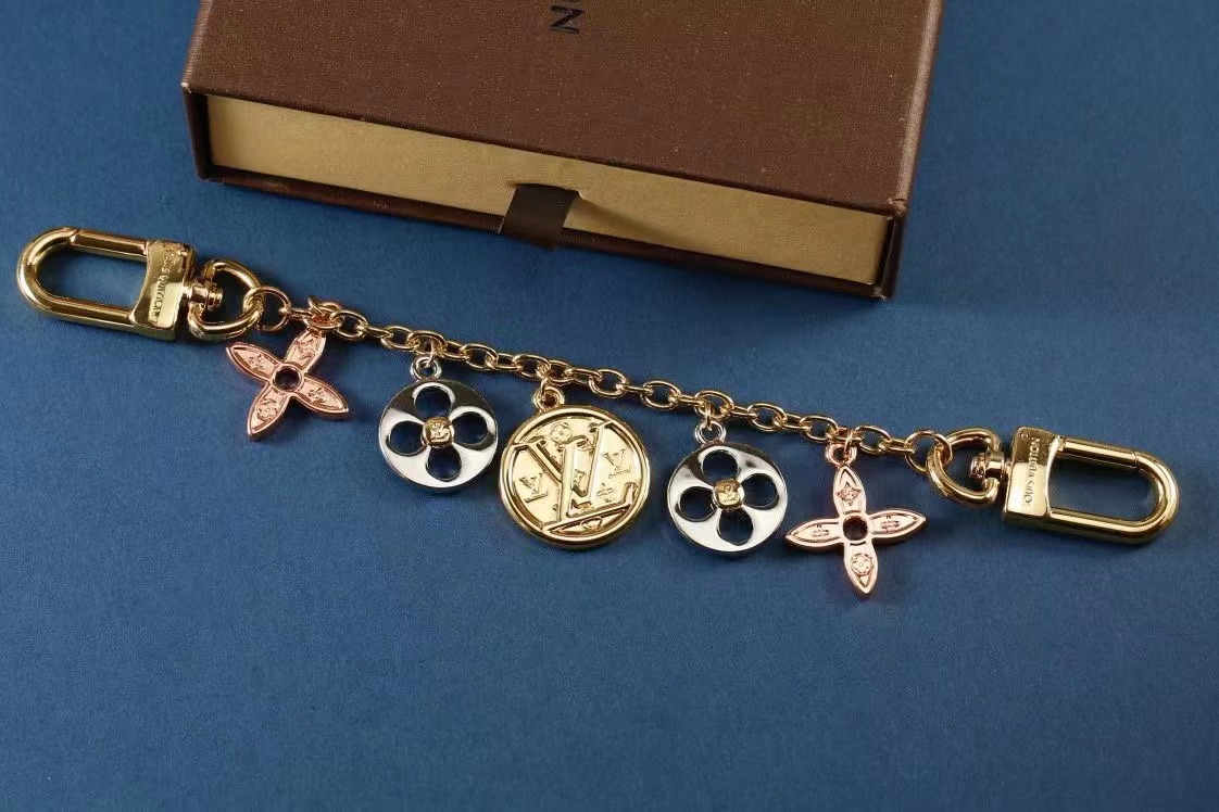 LV Louis Vuitton バッグペンダント キーホルダー 49 zm