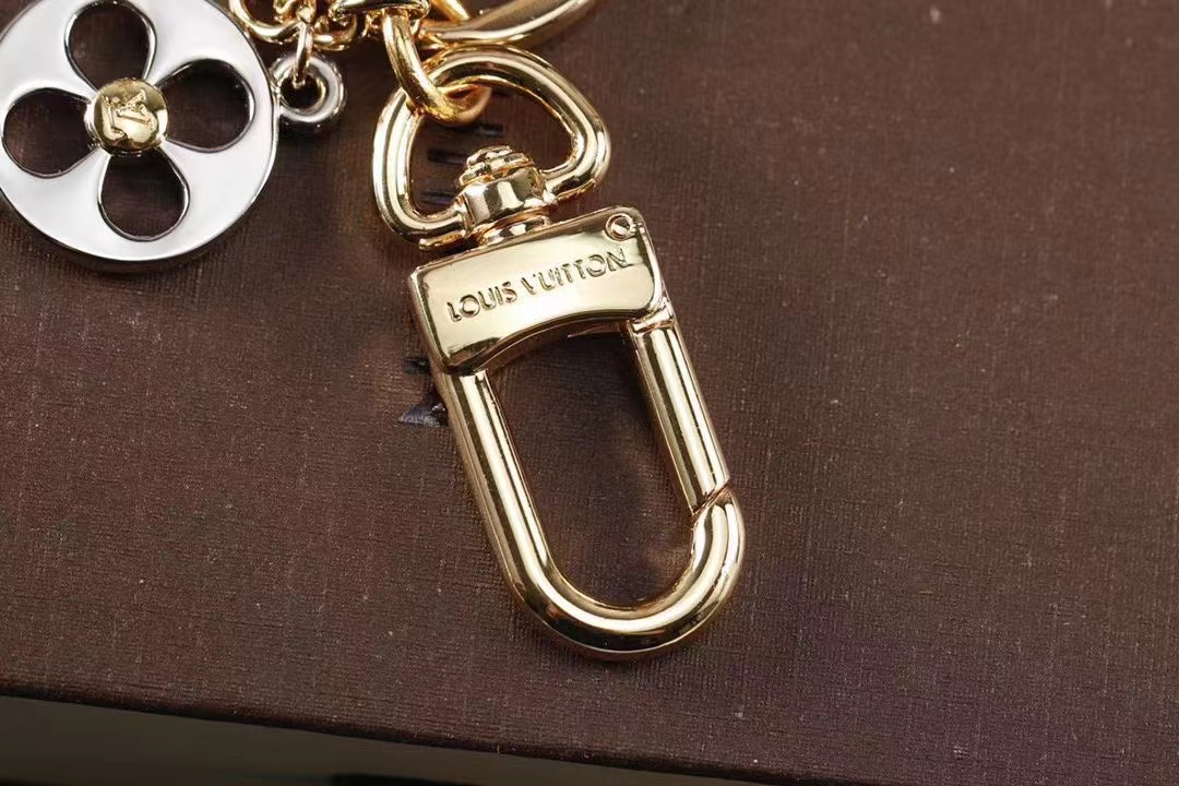 LV Louis Vuitton バッグペンダント キーホルダー 48 zm