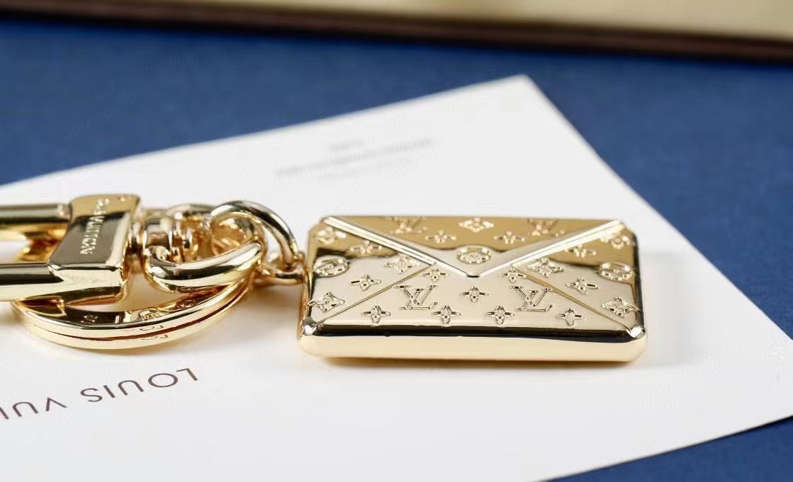 LV Louis Vuitton バッグペンダント キーホルダー 43 zm