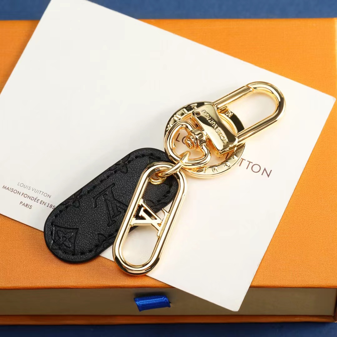 LV Louis Vuitton バッグペンダント キーホルダー 82 zm