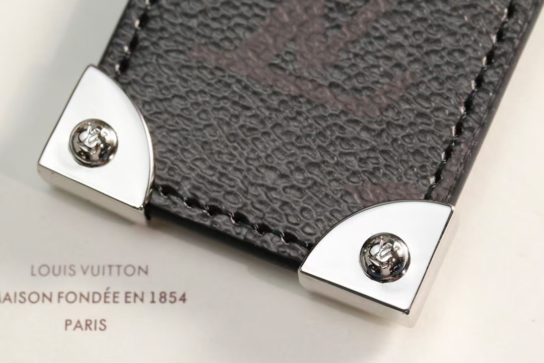 LV Louis Vuitton バッグペンダント キーホルダー 83 zm