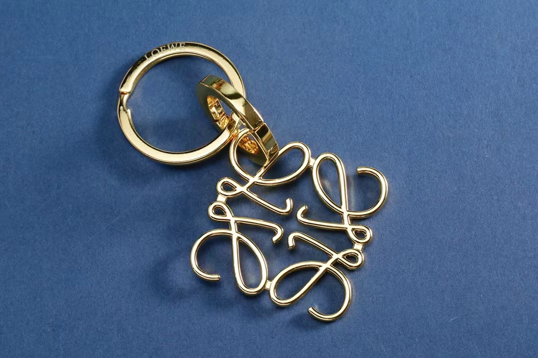 LV Louis Vuitton バッグペンダント キーホルダー 76 zm