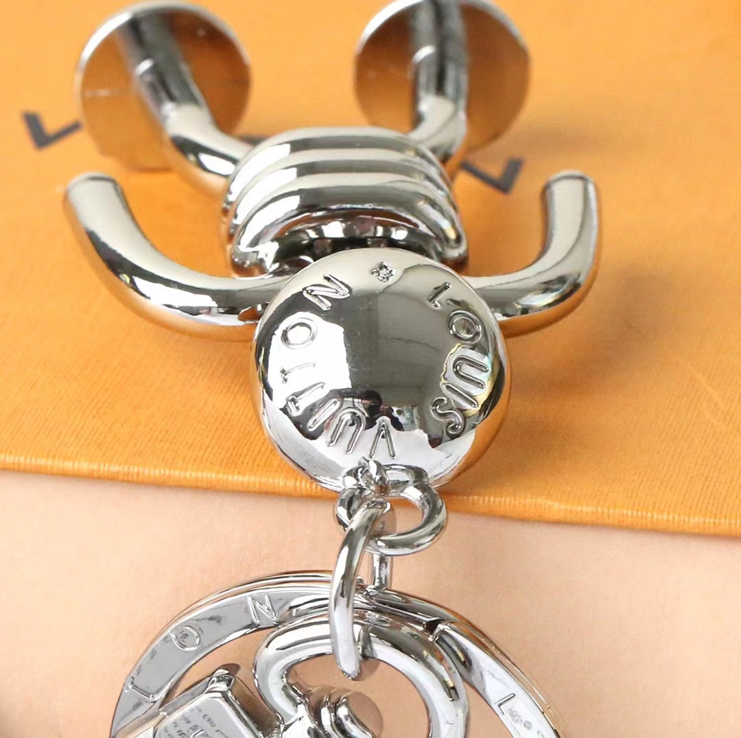 LV Louis Vuitton バッグペンダント キーホルダー 50 zm