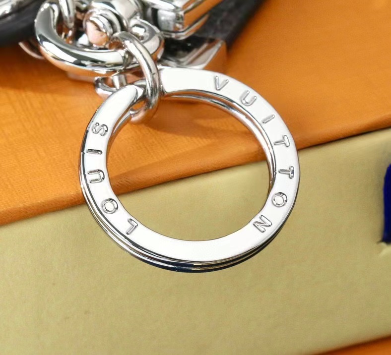 LV Louis Vuitton バッグペンダント キーホルダー 69 zm
