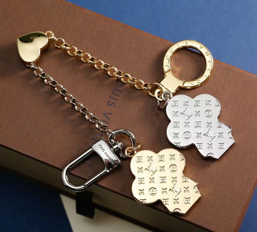 LV Louis Vuitton バッグペンダント キーホルダー 57 zm