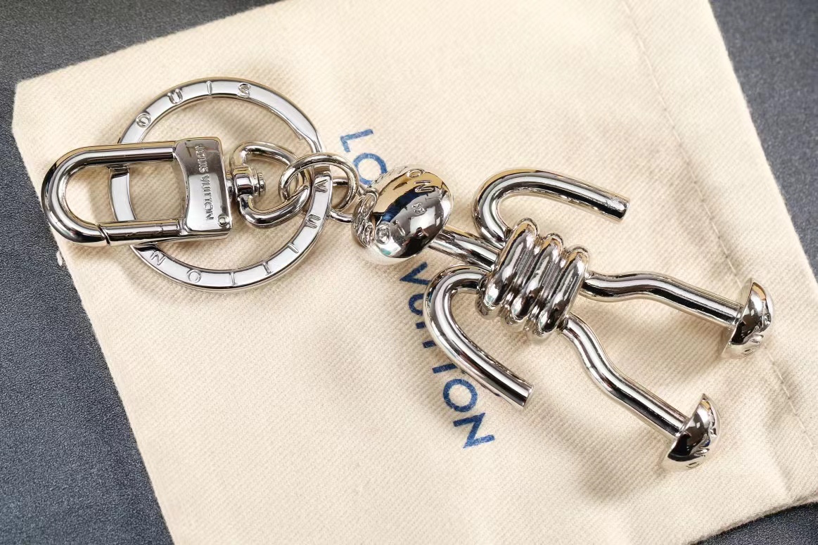 LV Louis Vuitton バッグペンダント キーホルダー 50 zm