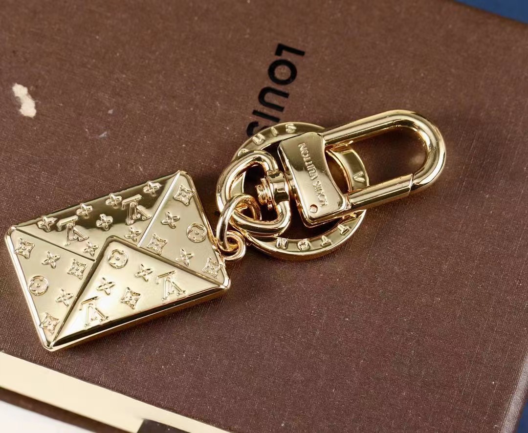 LV Louis Vuitton バッグペンダント キーホルダー 43 zm