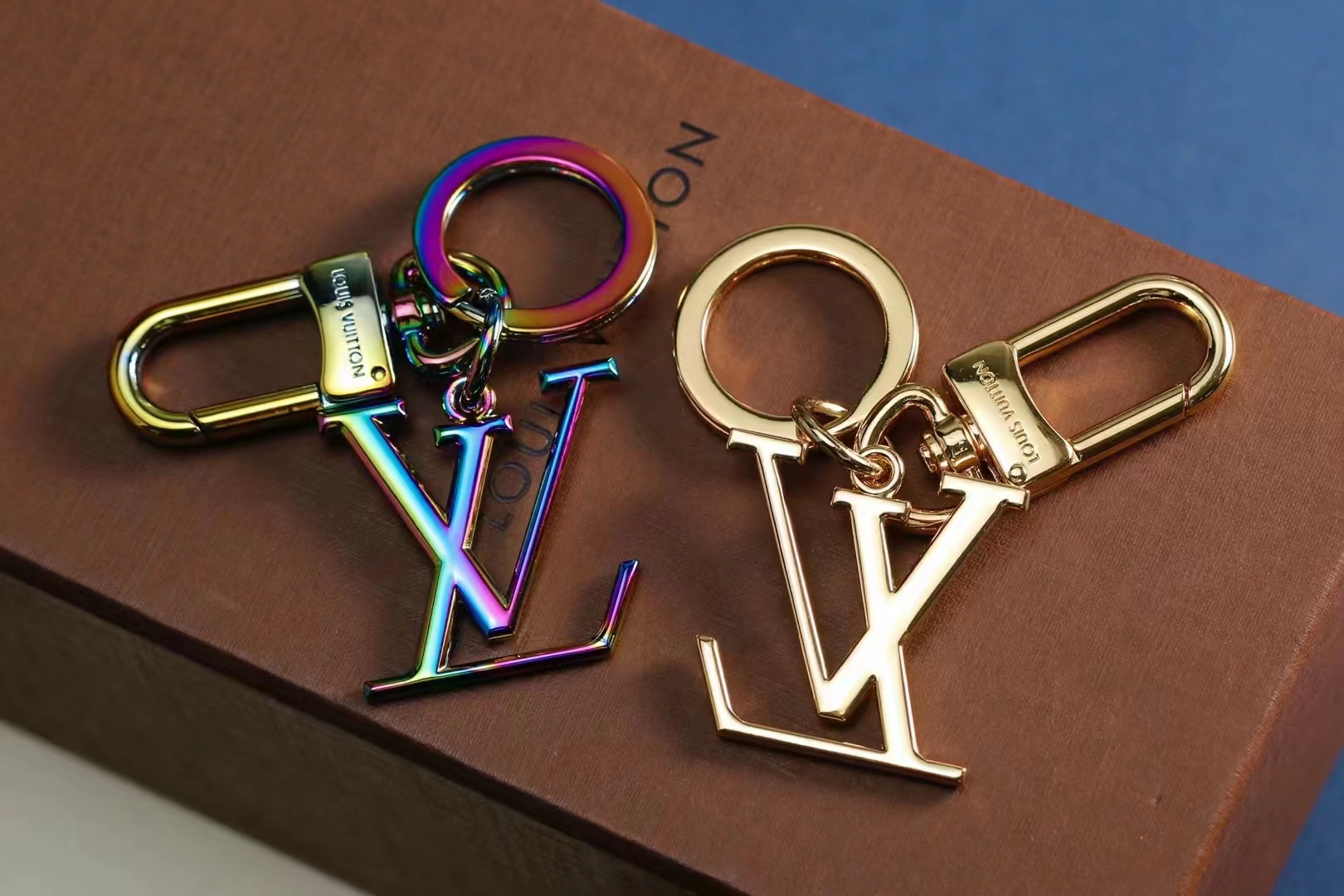 LV Louis Vuitton バッグペンダント キーホルダー 58 zm