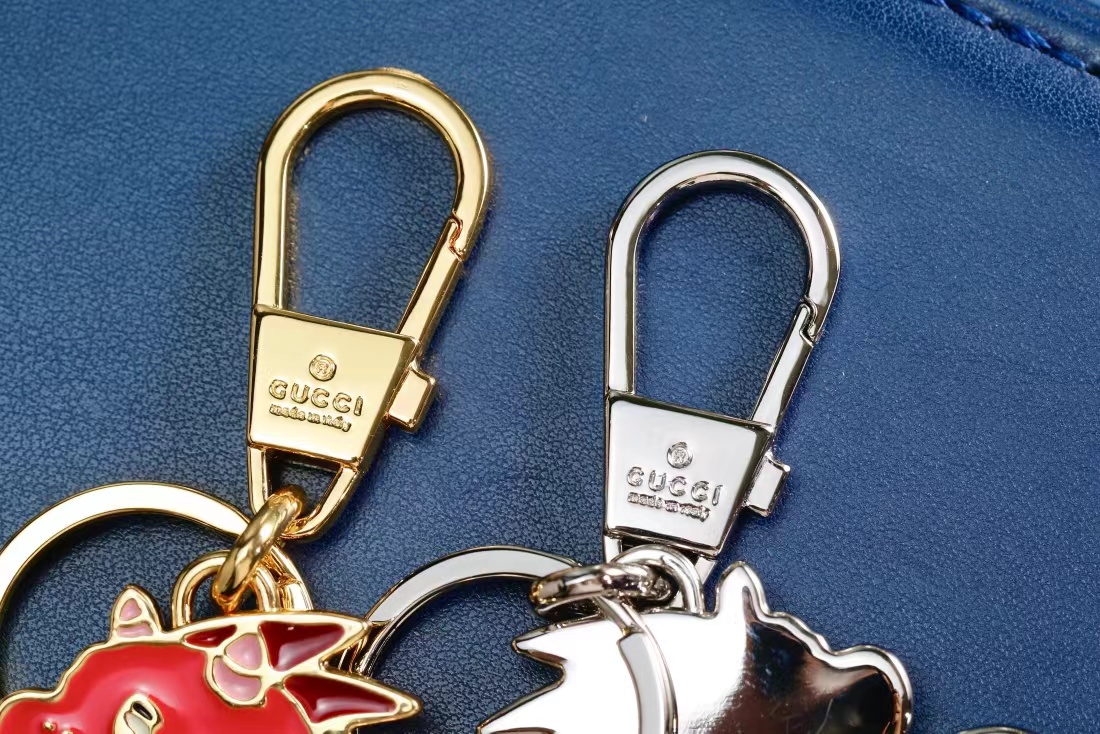 LV Louis Vuitton バッグペンダント キーホルダー 76 zm