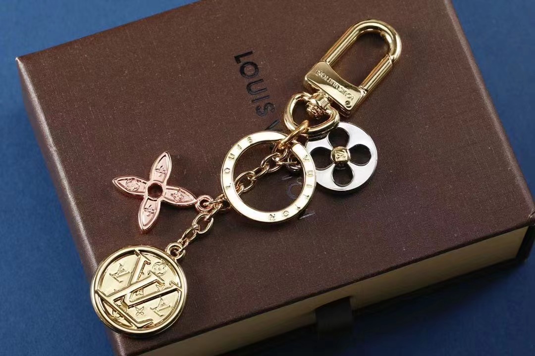 LV Louis Vuitton バッグペンダント キーホルダー 48 zm
