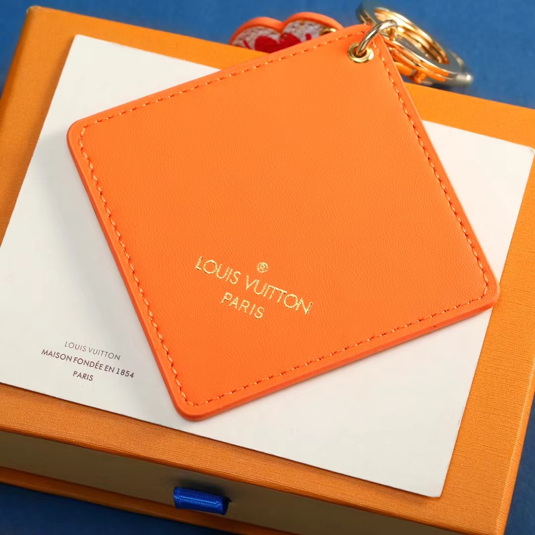 LV Louis Vuitton バッグペンダント キーホルダー 80 zm