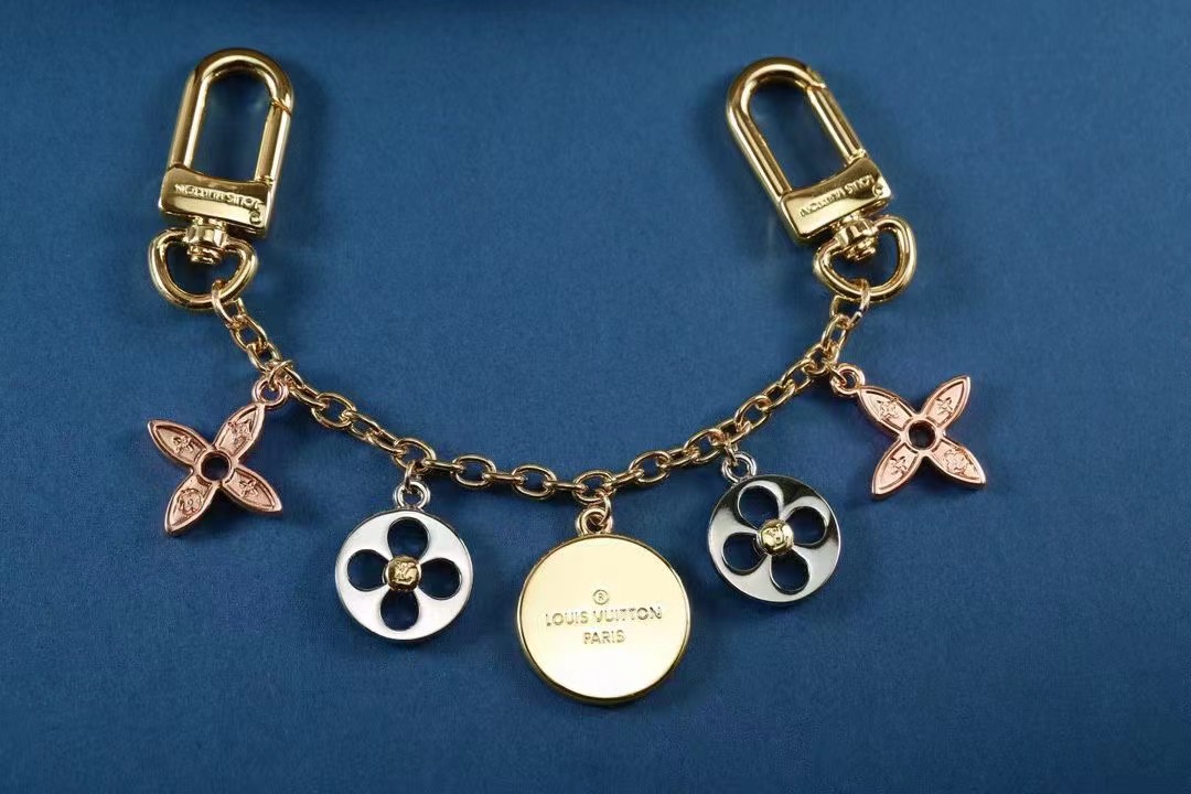LV Louis Vuitton バッグペンダント キーホルダー 49 zm