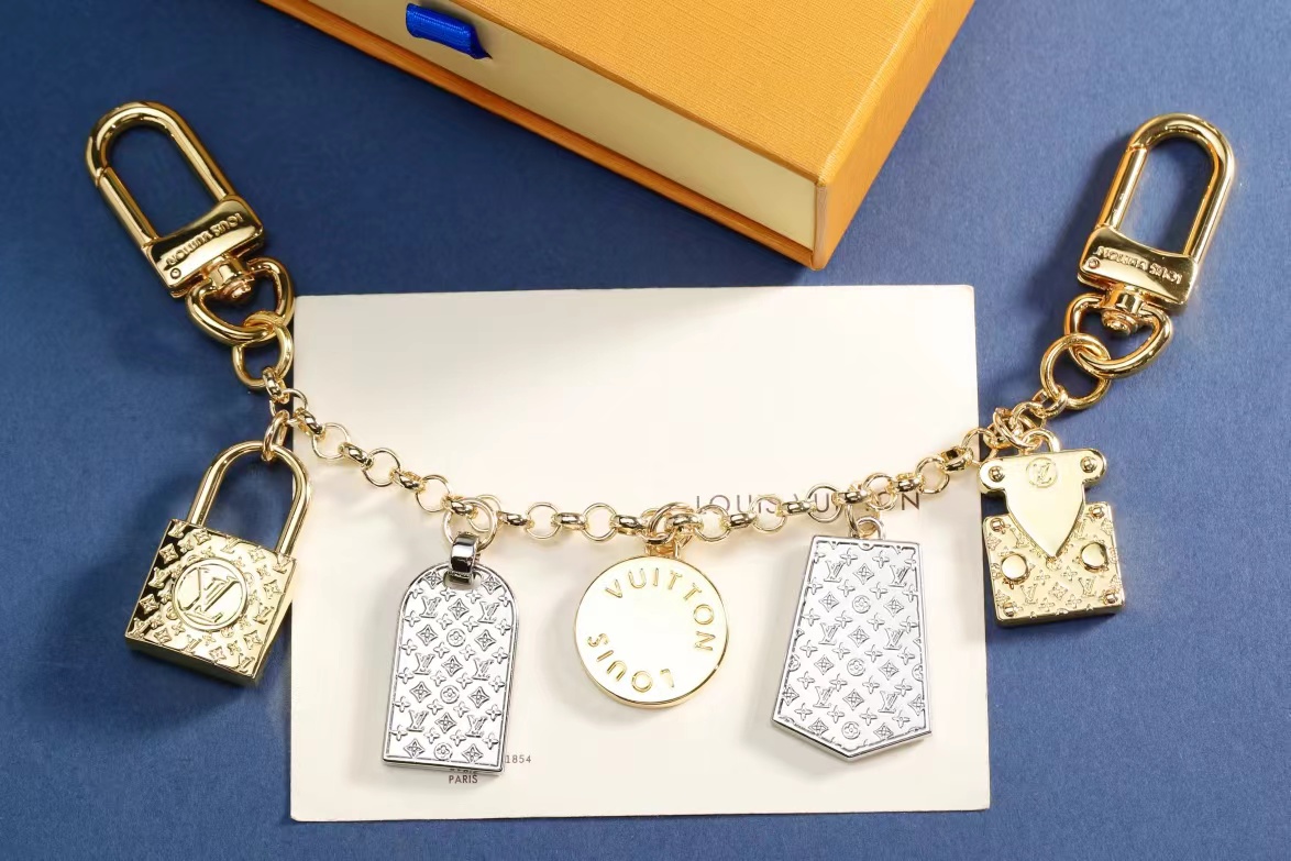 LV Louis Vuitton バッグペンダント キーホルダー 75 zm