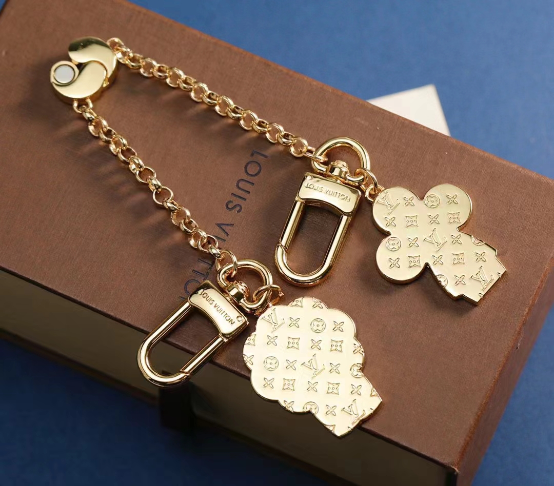 LV Louis Vuitton バッグペンダント キーホルダー 52 zm