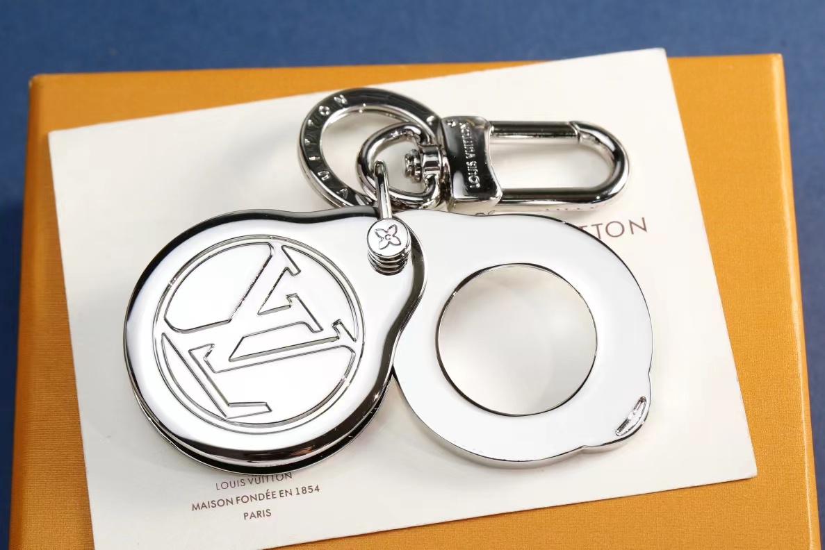 LV Louis Vuitton バッグペンダント キーホルダー 77 zm