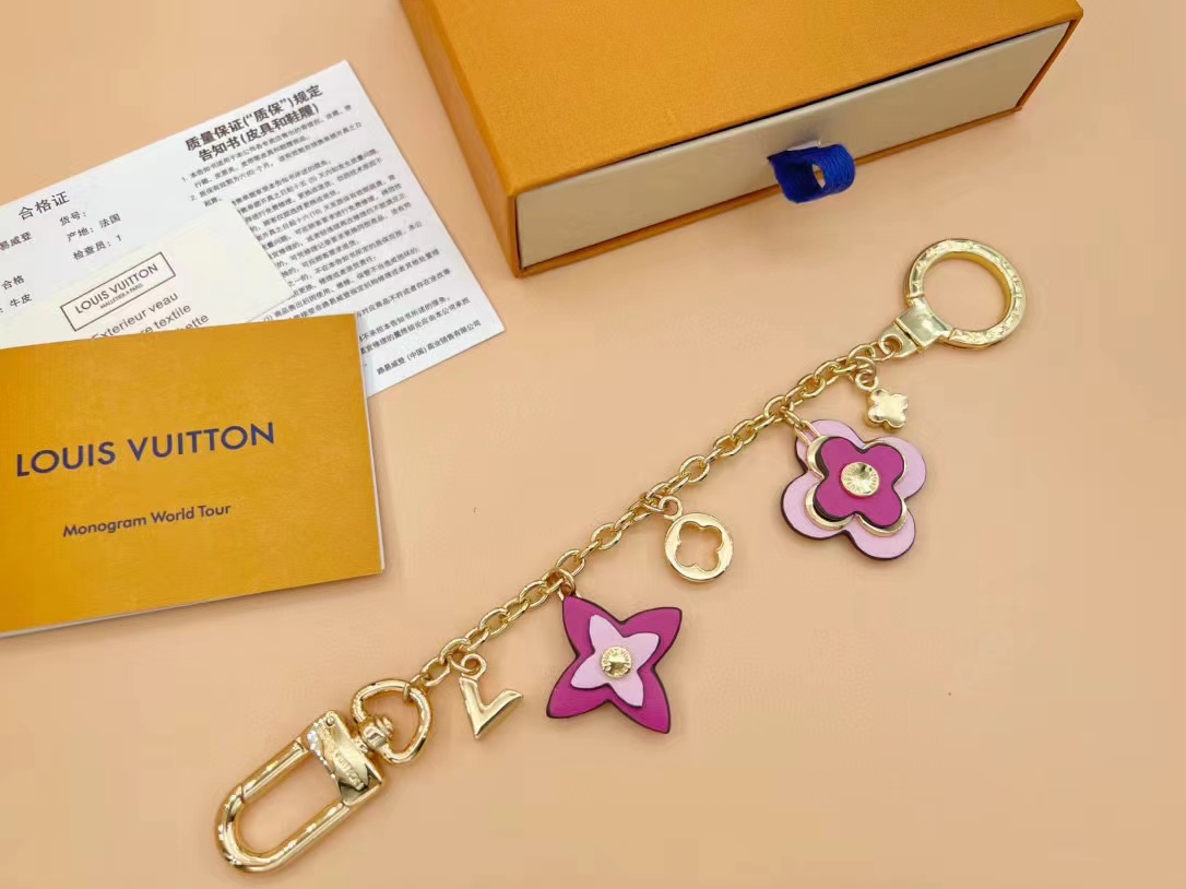 LV Louis Vuitton バッグペンダント キーホルダー 83 zm
