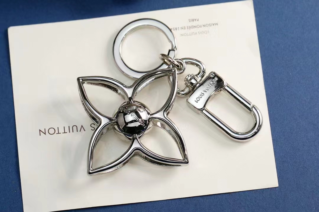 LV Louis Vuitton バッグペンダント キーホルダー 57 zm