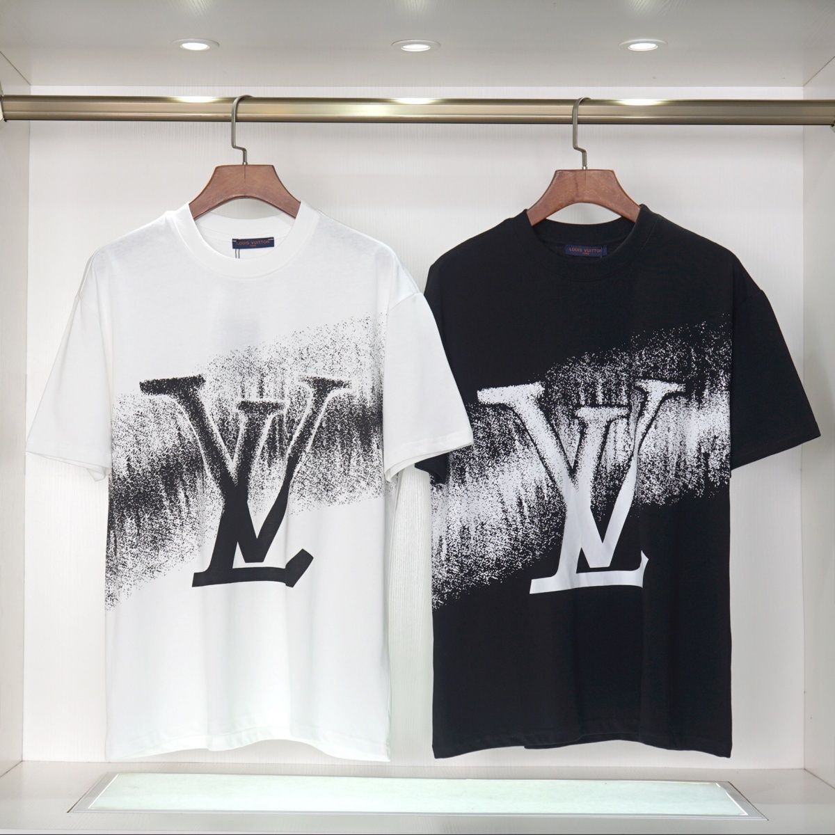 【Louis Vuitton】（ルイヴィトン）男女兼用、ご好評に付き再入荷！