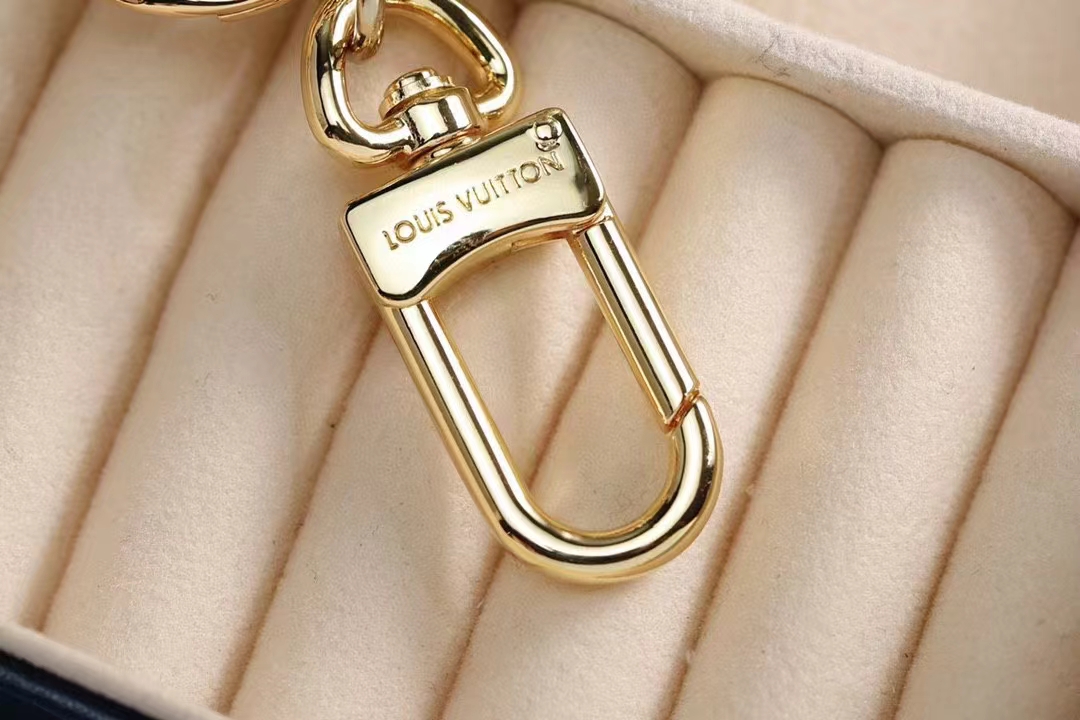 LV Louis Vuitton バッグペンダント キーホルダー 60 zm