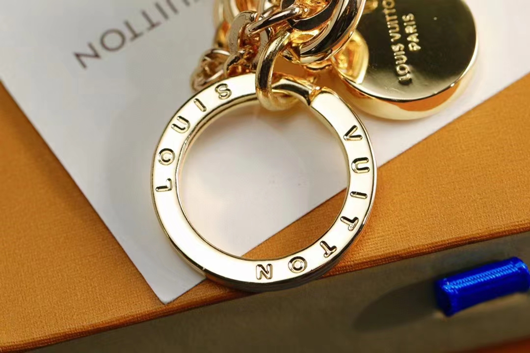 LV Louis Vuitton バッグペンダント キーホルダー 61 zm