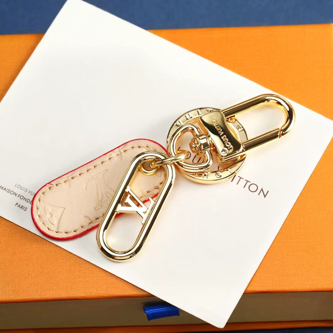 LV Louis Vuitton バッグペンダント キーホルダー 82 zm