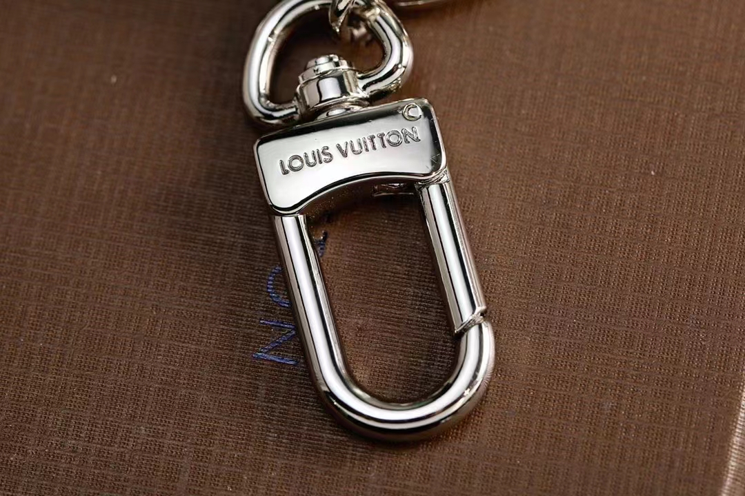 LV Louis Vuitton バッグペンダント キーホルダー 57 zm